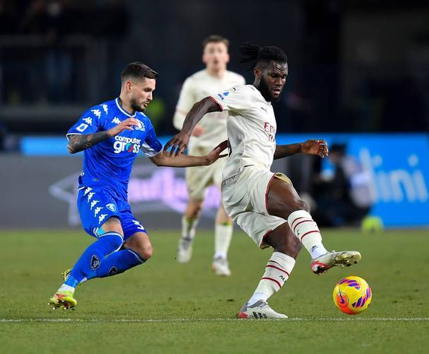 关于帕尔马队中场核心状态回勇，球队士气大振的信息